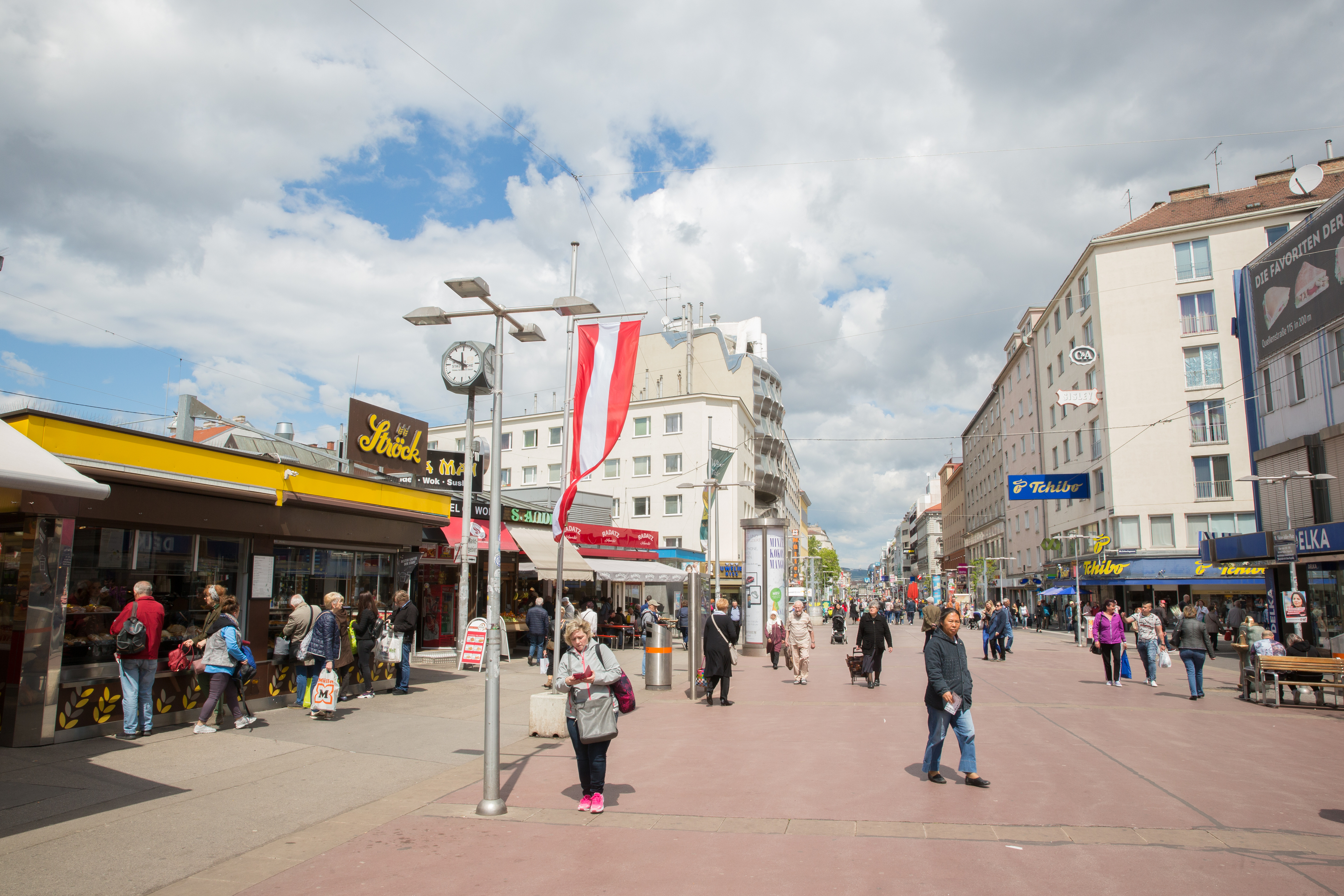 Blick auf den Viktor-Adler-Markt in Wien-Favoriten.
