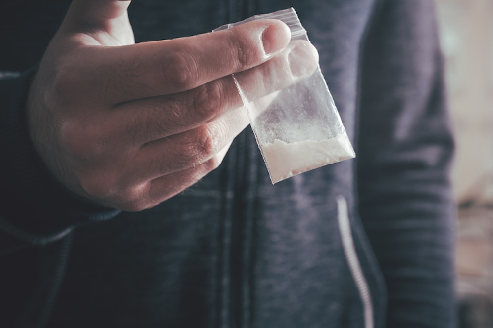 Ein 15-Jähriger wurde im Zug bei Enns festgenommen, er führte Drogen bei sich. (Symbolbild).
