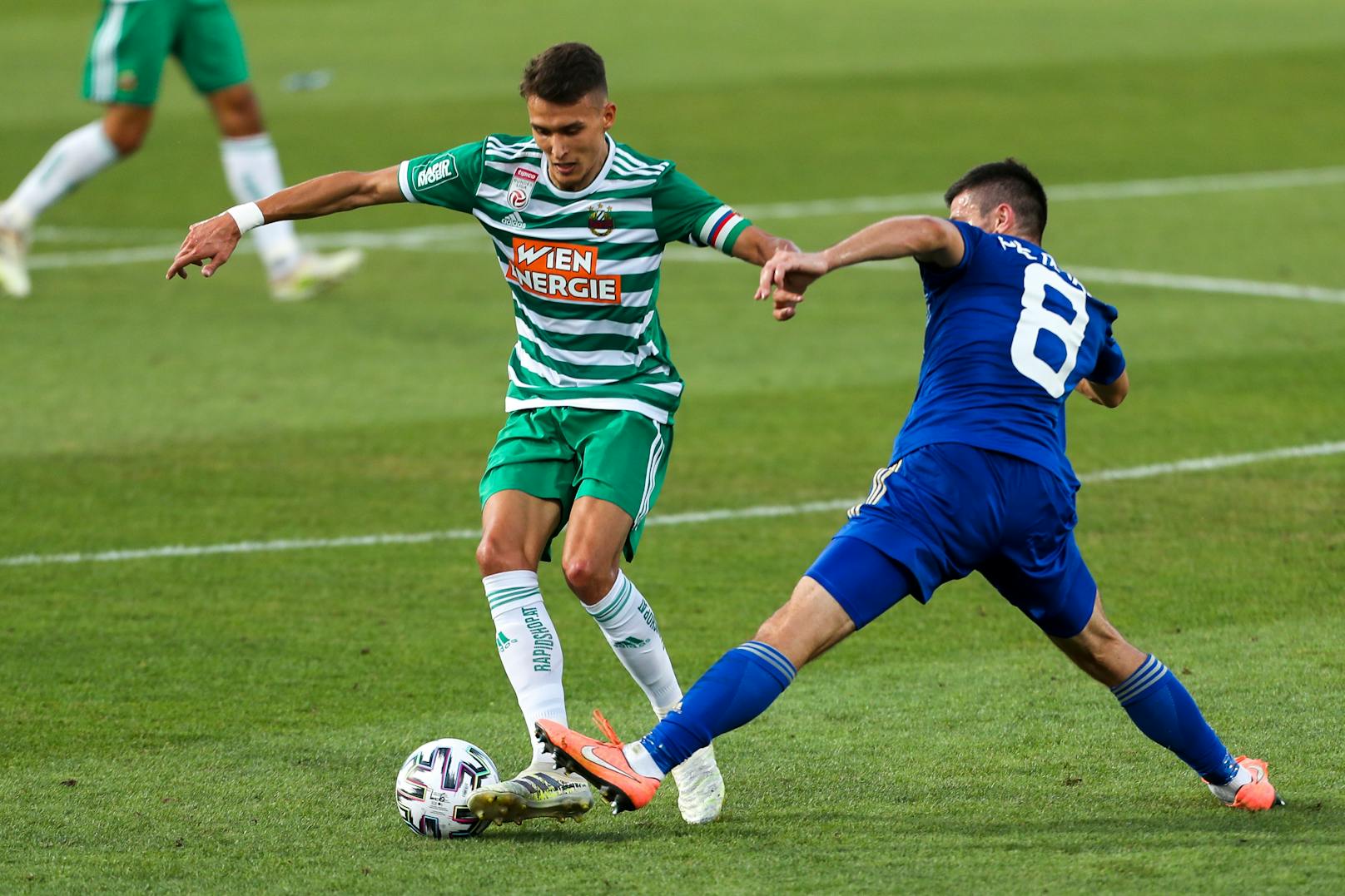 Im letzten Test gegen Slovan Liberec (3:0) kristallisierte sich der neue Kapitän heraus. Der 22-jährige Dejan Ljubicic wird die Grün-Weißen in dieser Saison auf das Feld führen.