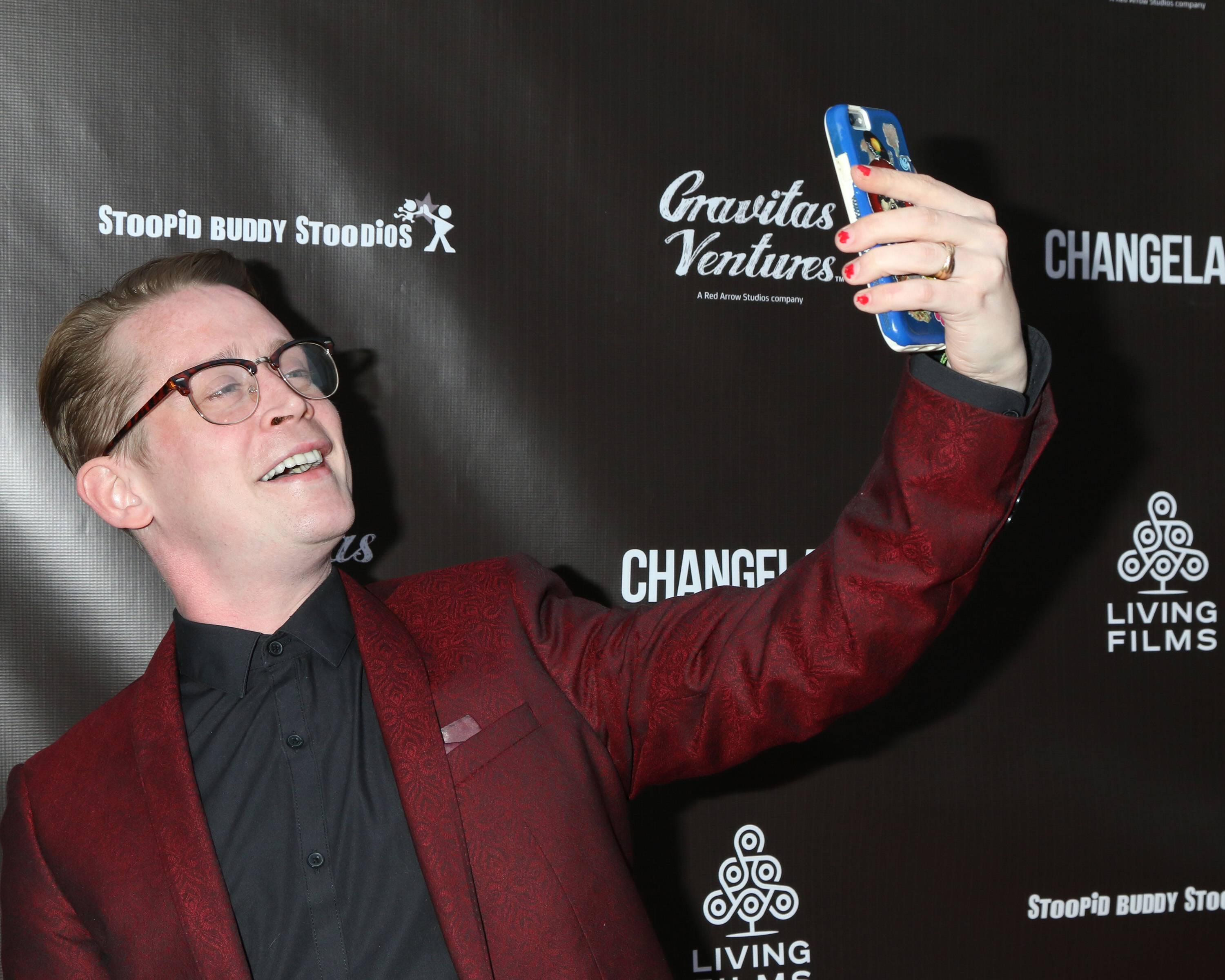 Ex-Kinderstar <strong>Macaulay Culkin</strong> feiert heuer seinen 40. Geburtstag und sammelt auf Social Media Tipps für seine bevorstehende Midlife-Crisis.