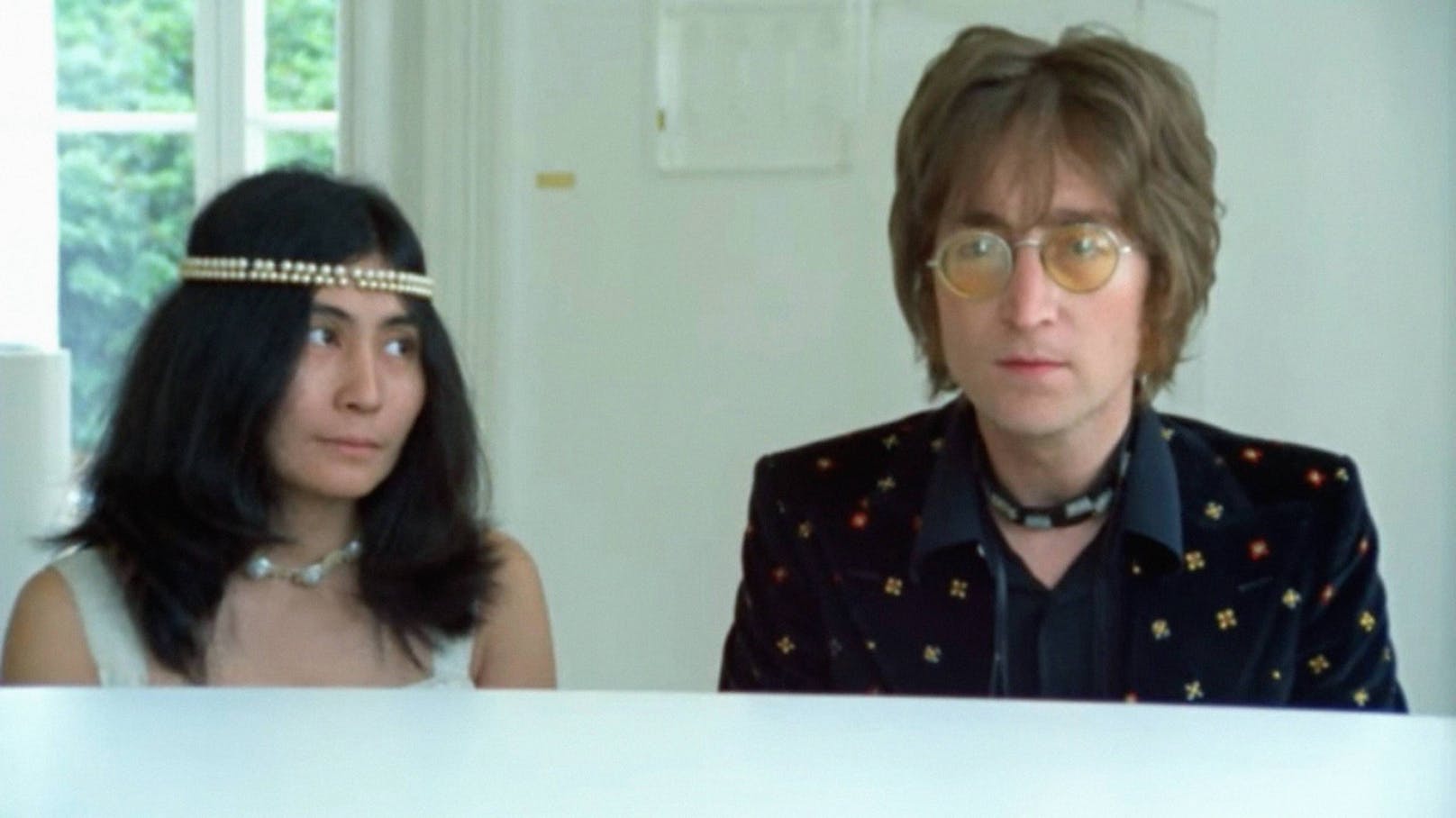 Die Friedenshymne <em>"Imagine"</em> von <strong>John Lennon</strong> und <strong>Yoko Ono</strong> wurde ein Welthit. Der Ausnahme-Musiker hätte in diesem Jahr seinen 80. Geburtstag gefeiert.