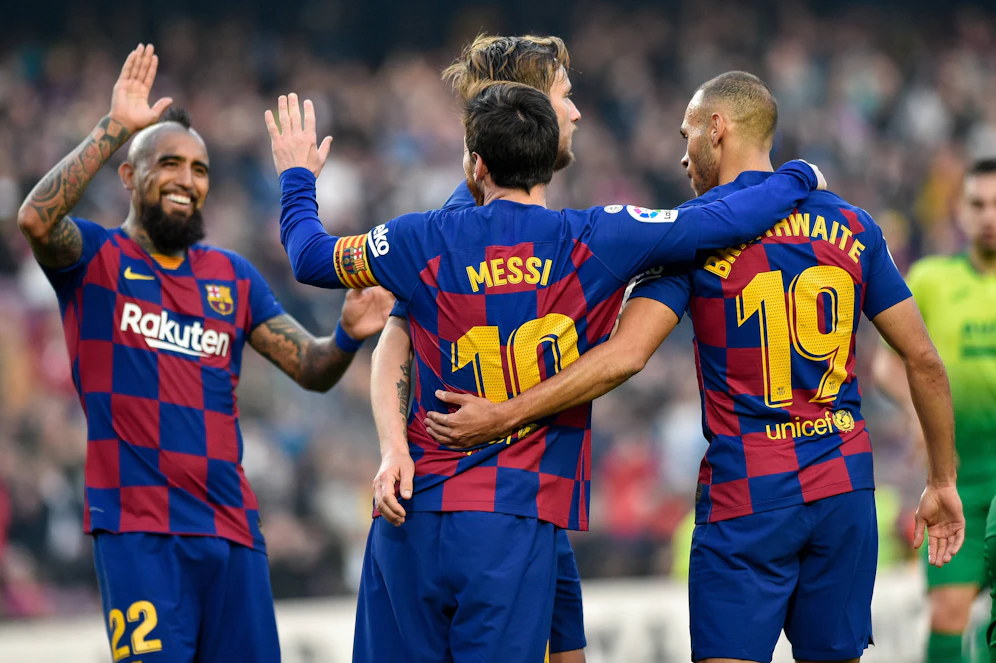 Arturo Vidal und Ivan Rakitic sollen die Katalanen verlassen. 