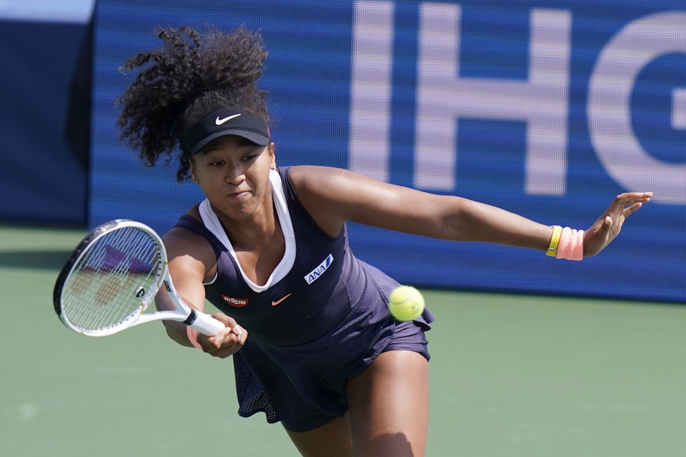 Naomi Osaka steht nach ihrem Protest im Finale. 