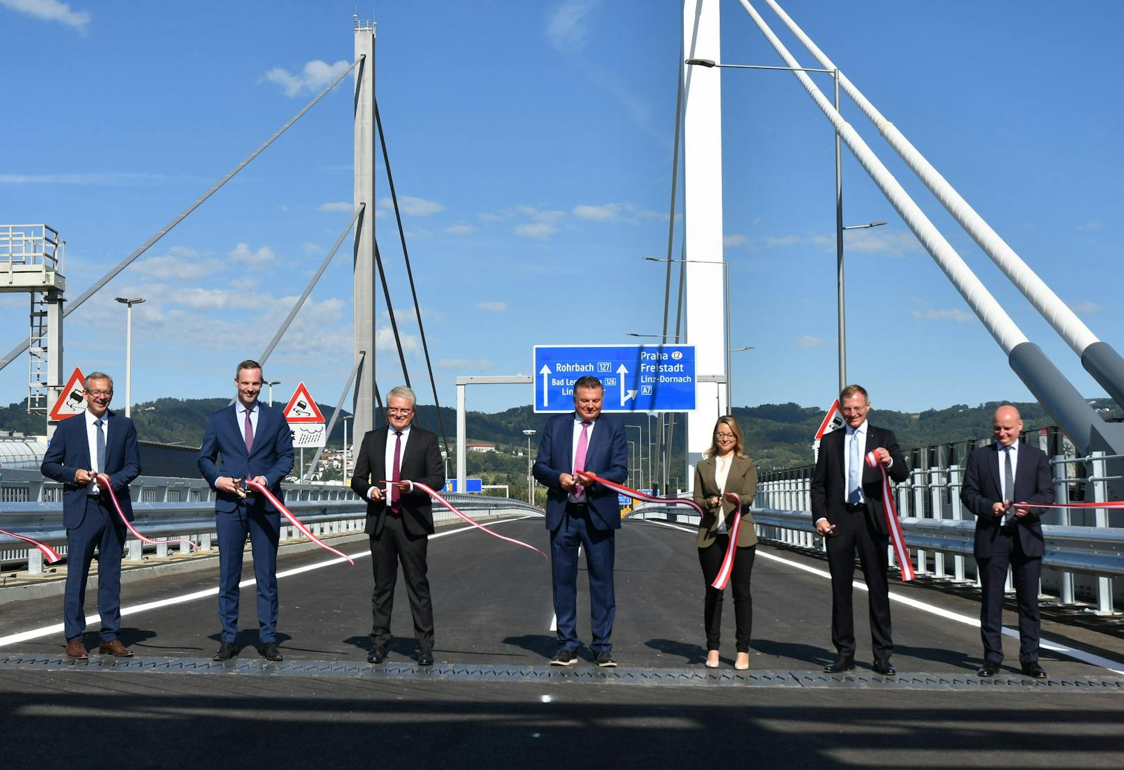 Am Freitagvormittag wurde auch die zweite Bypassbrücke feierlich eröffnet.
