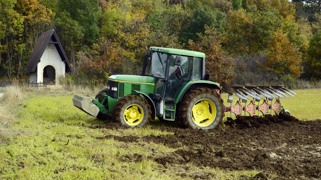 Traktor (Symbolbild)