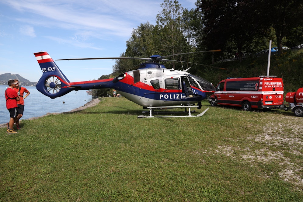 Der Polizeihubschrauber war am Wochenende am Traunstein wieder im Einsatz.