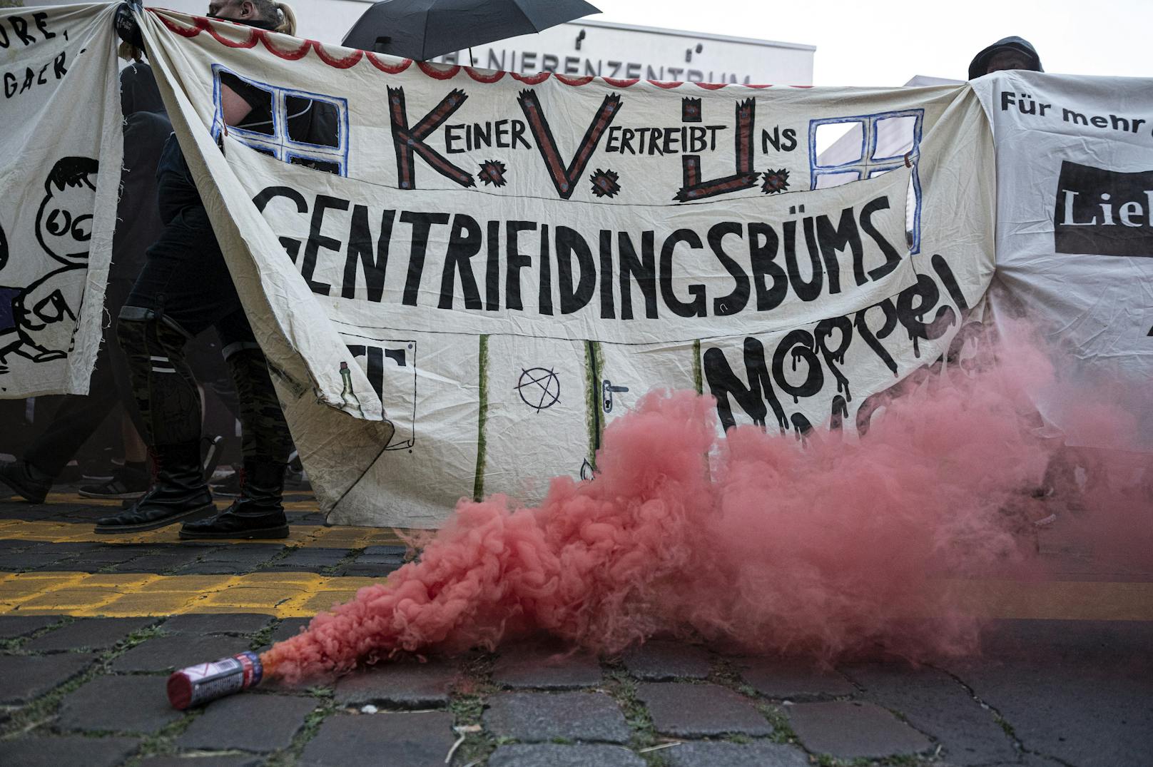 Bilder der Anti-Räumungsdemo in Berlin-Neukölln (1. August 2020)