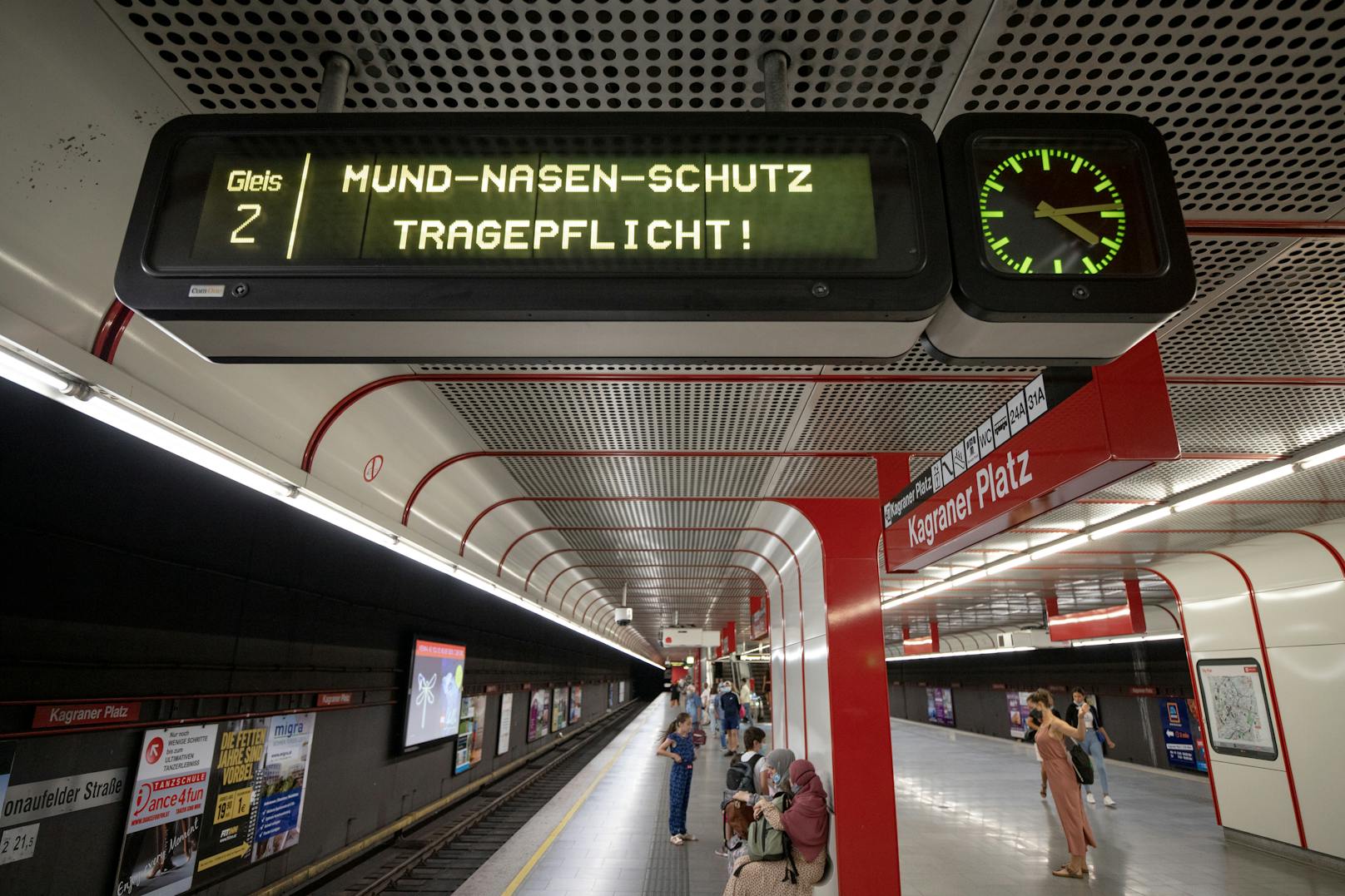 Bei den Wiener Linien gilt Mund-Nasenschutz-Pflicht.