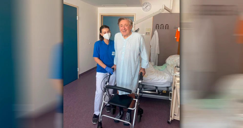 Lugner ist wieder auf den Beinen.