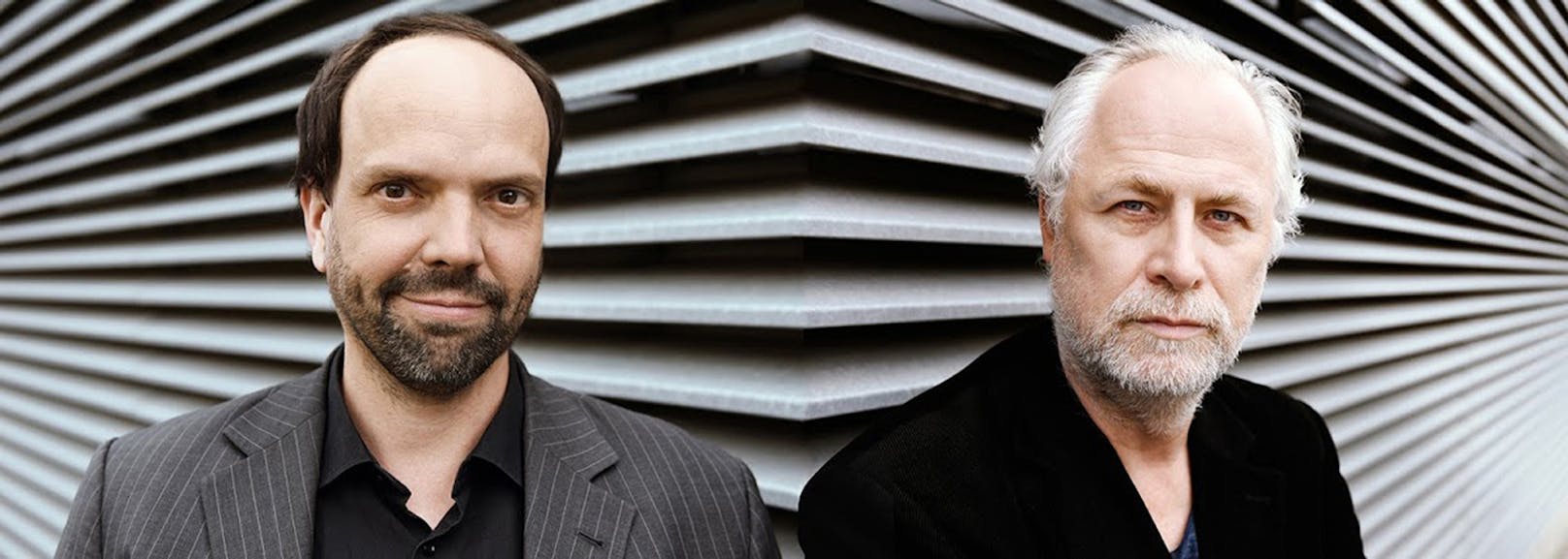 <strong>Maschek</strong> - Robert Stachel (li.) und Peter Hörmanseder - präsentieren ihr Programm <em>"XX - 20 Jahre Drüberreden"</em> im Wiener Stadtsaal.