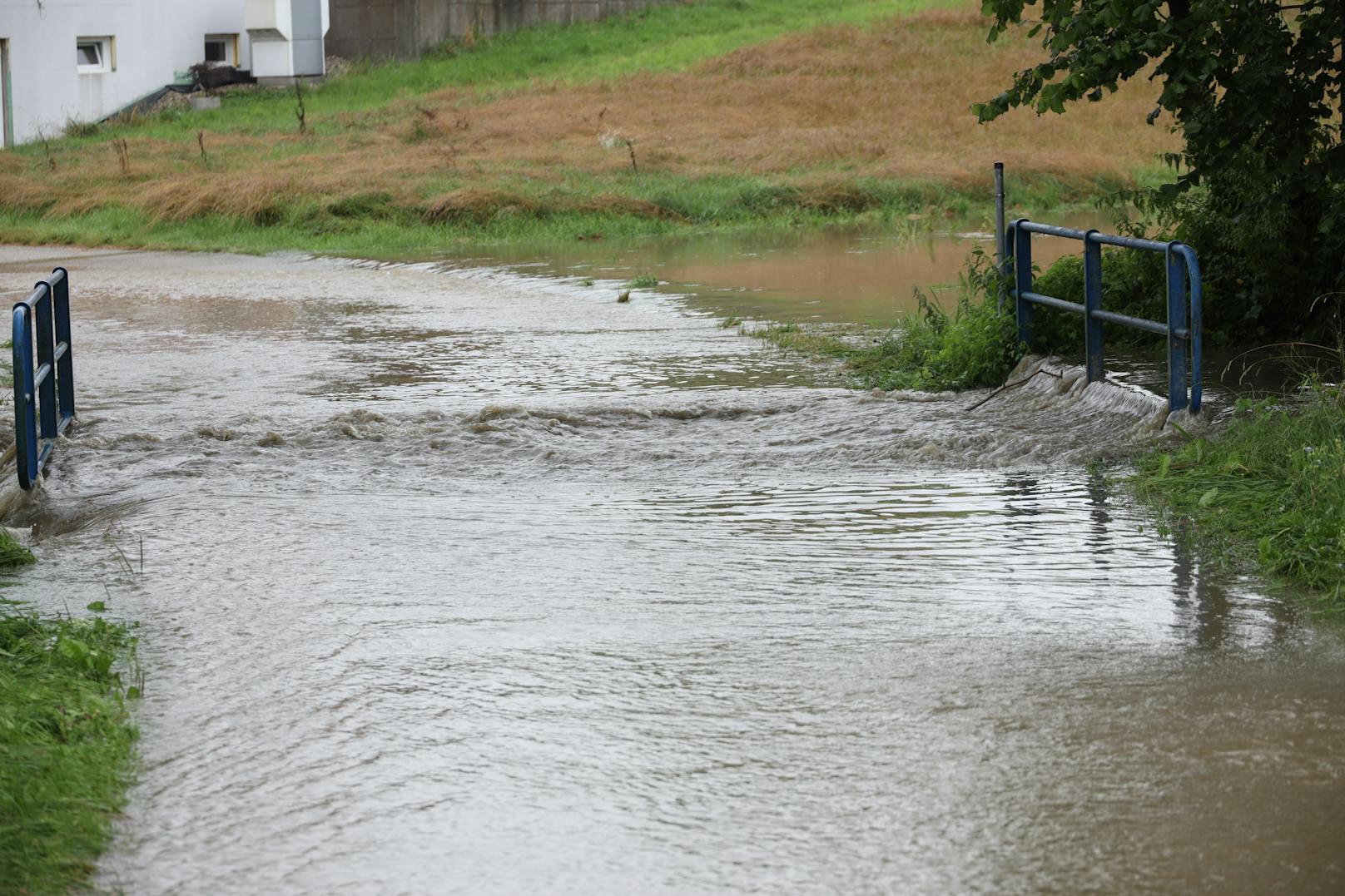 Überschwemmungen auch in Pichl bei Wels.