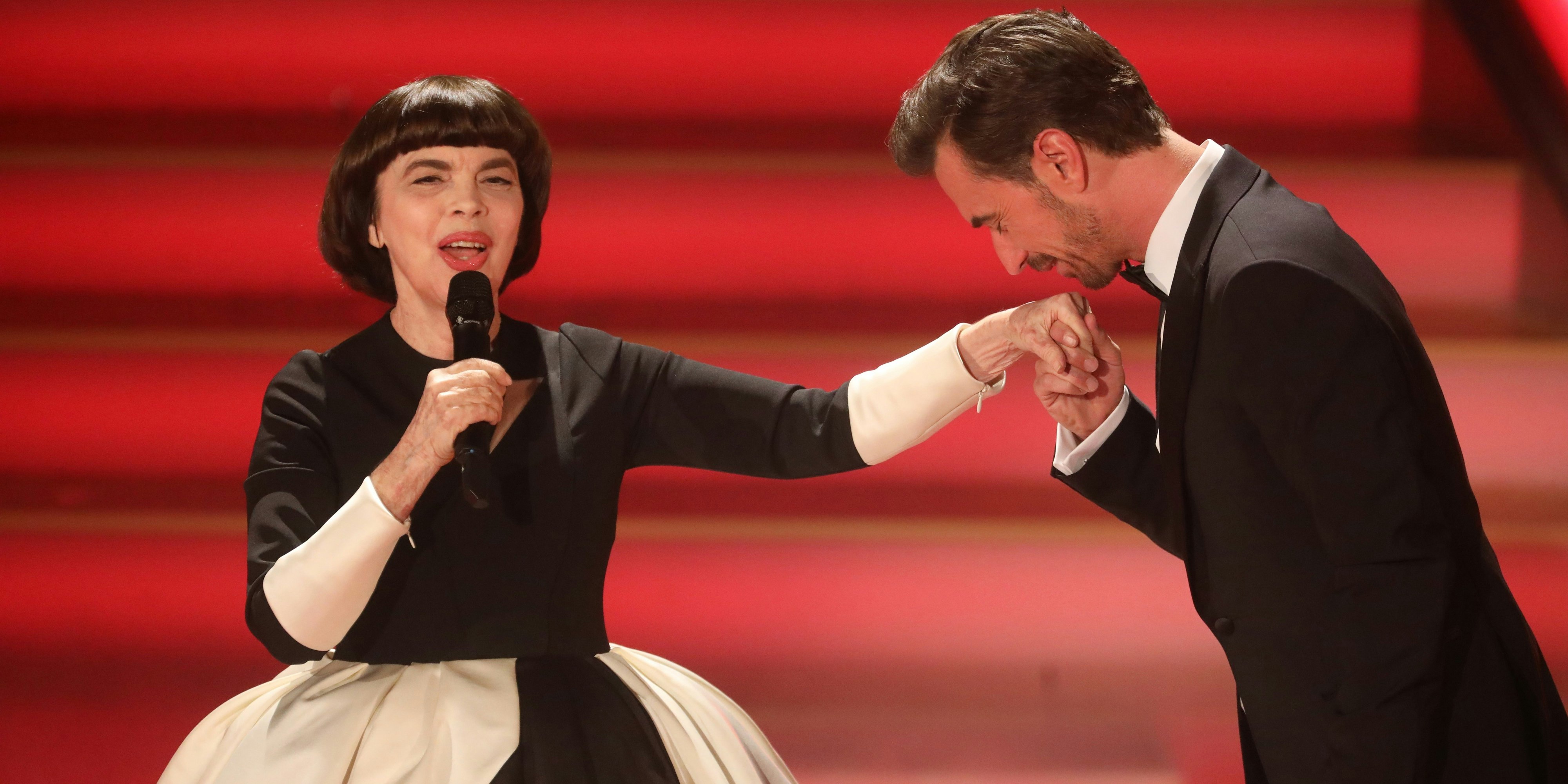 Moderator Florian Silbereisen und die Show-Legende Mireille Mathieu sind seit Jahren eng befreundet, waren auch schon gemeinsam am Münchner Oktoberfest