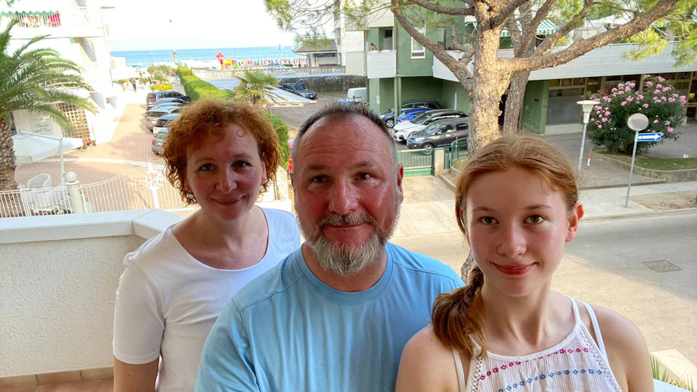 Zeugen des unheimlichen Naturschauspiels in Lignano: Claudia, Richard und Fiona aus Wien.