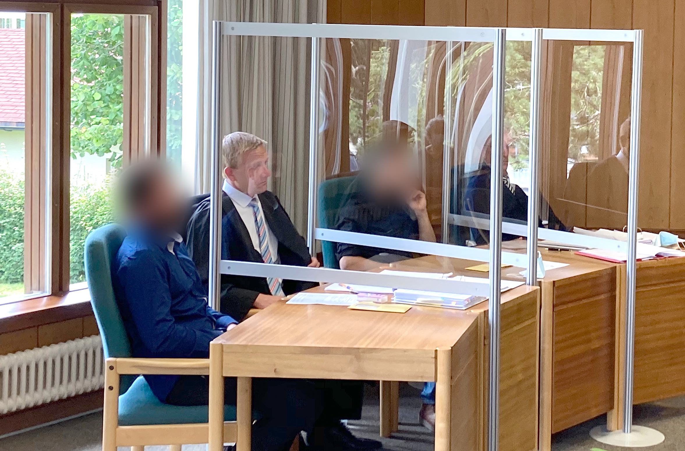 Zwei junge Männer wurden wegen der Tötung eines Auerhahns verurteilt.