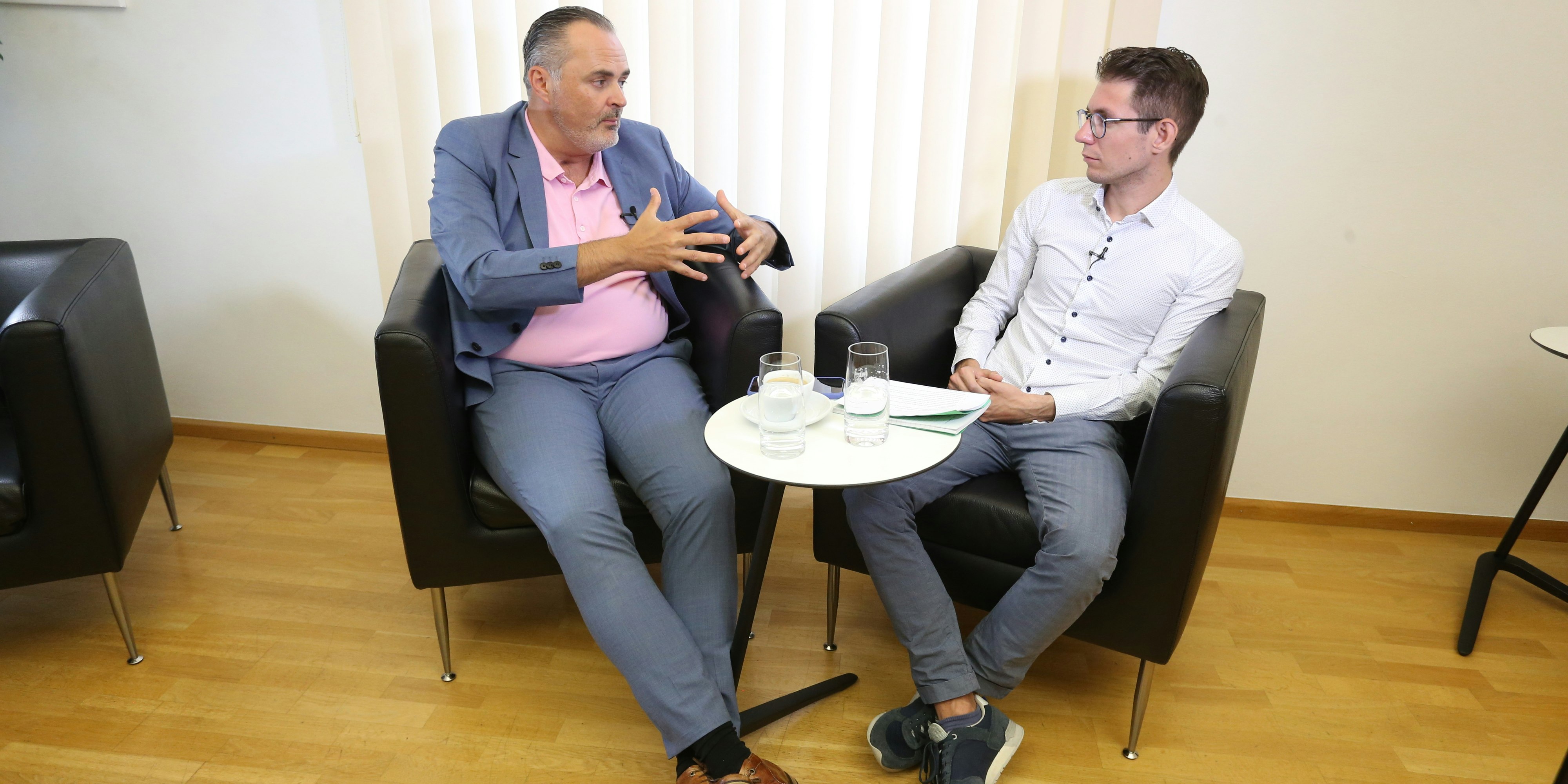 Hans Peter Doskozil im Gespräch mit <em>"heute.at"</em>-Chefredakteur Clemens Oistric<br>