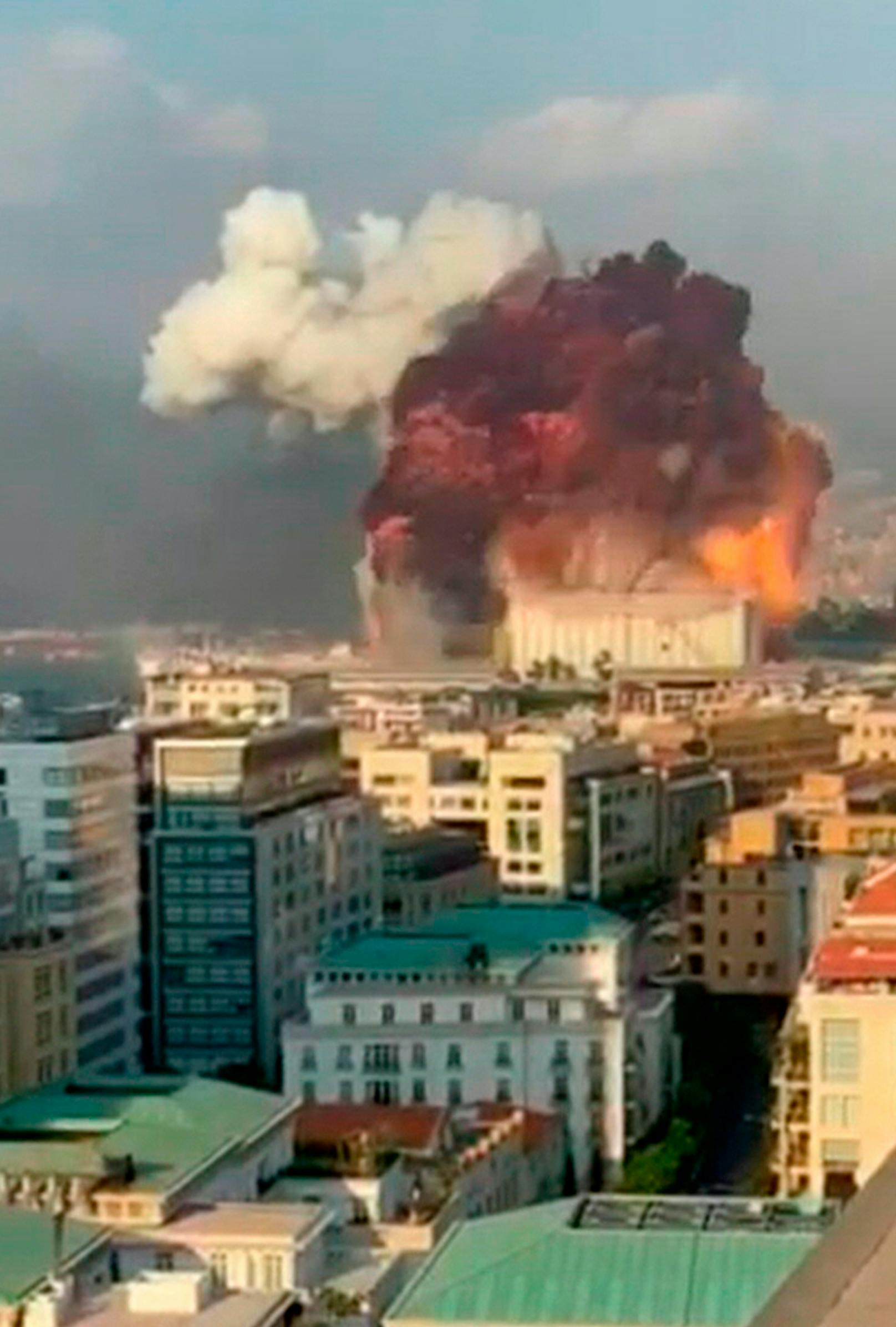 Eine gewaltige Explosion im Hafen von Beirut richtete weitreichende Zerstörung an. (4. August 2020)