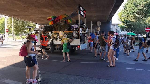 Club Demo Sorgt Fur Verkehrs Chaos In Wiener City Wien Heute At