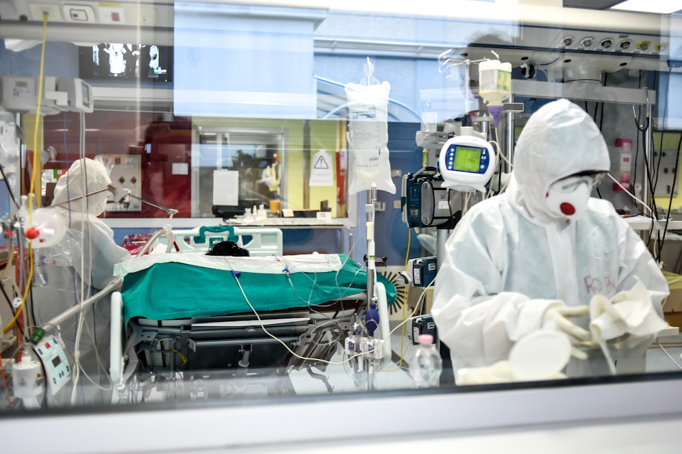 Laut deutschen Forschern greift das Coronavirus auch das Herz an.