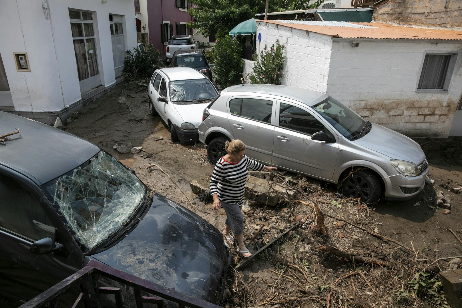 Bei heftigen Unwettern in Griechenland kamen mindestens fünf Personen ums Leben.