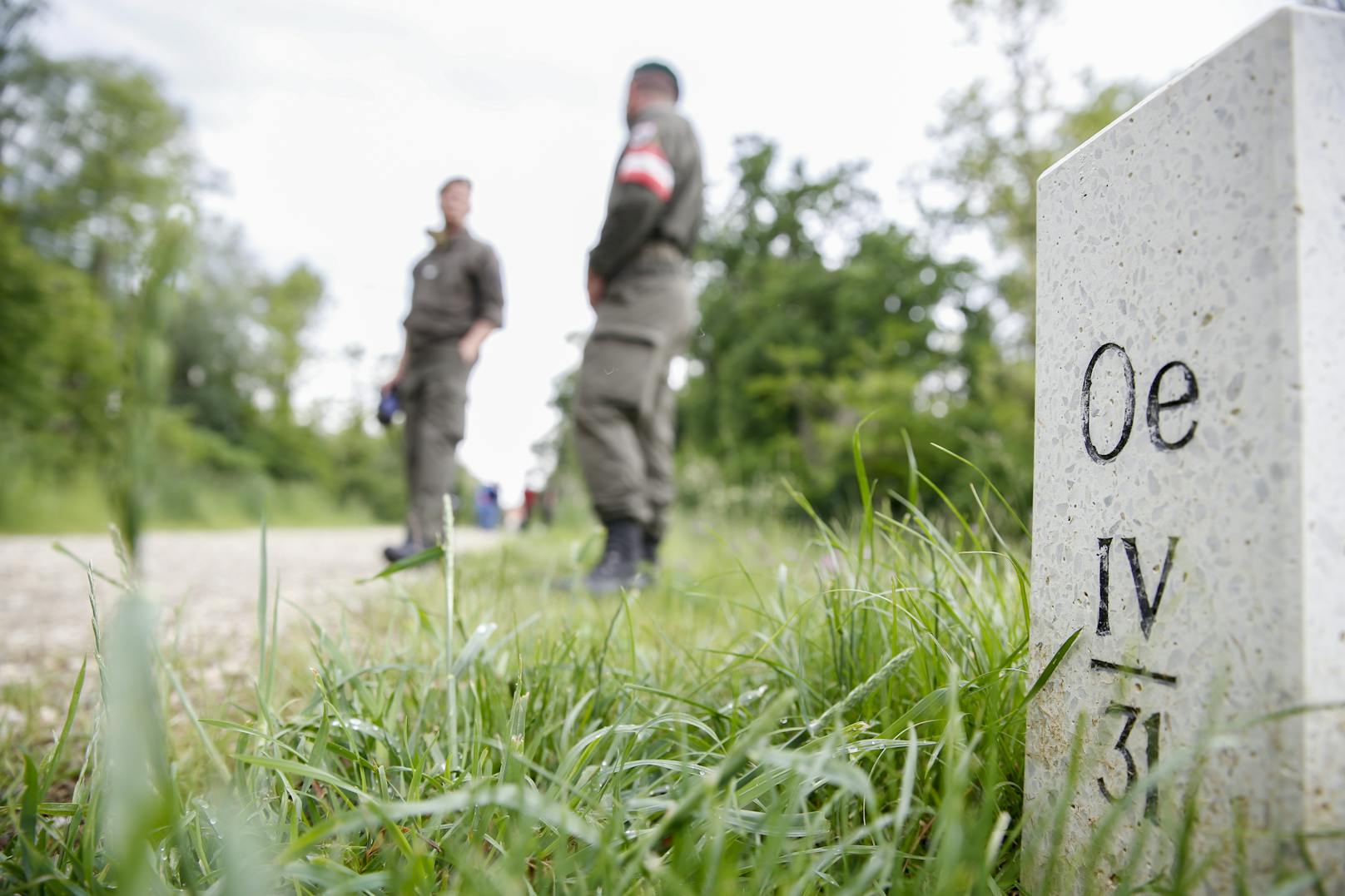 Milizsoldaten an der Grenze in Bad Radkersburg am 20. Mai 2020 