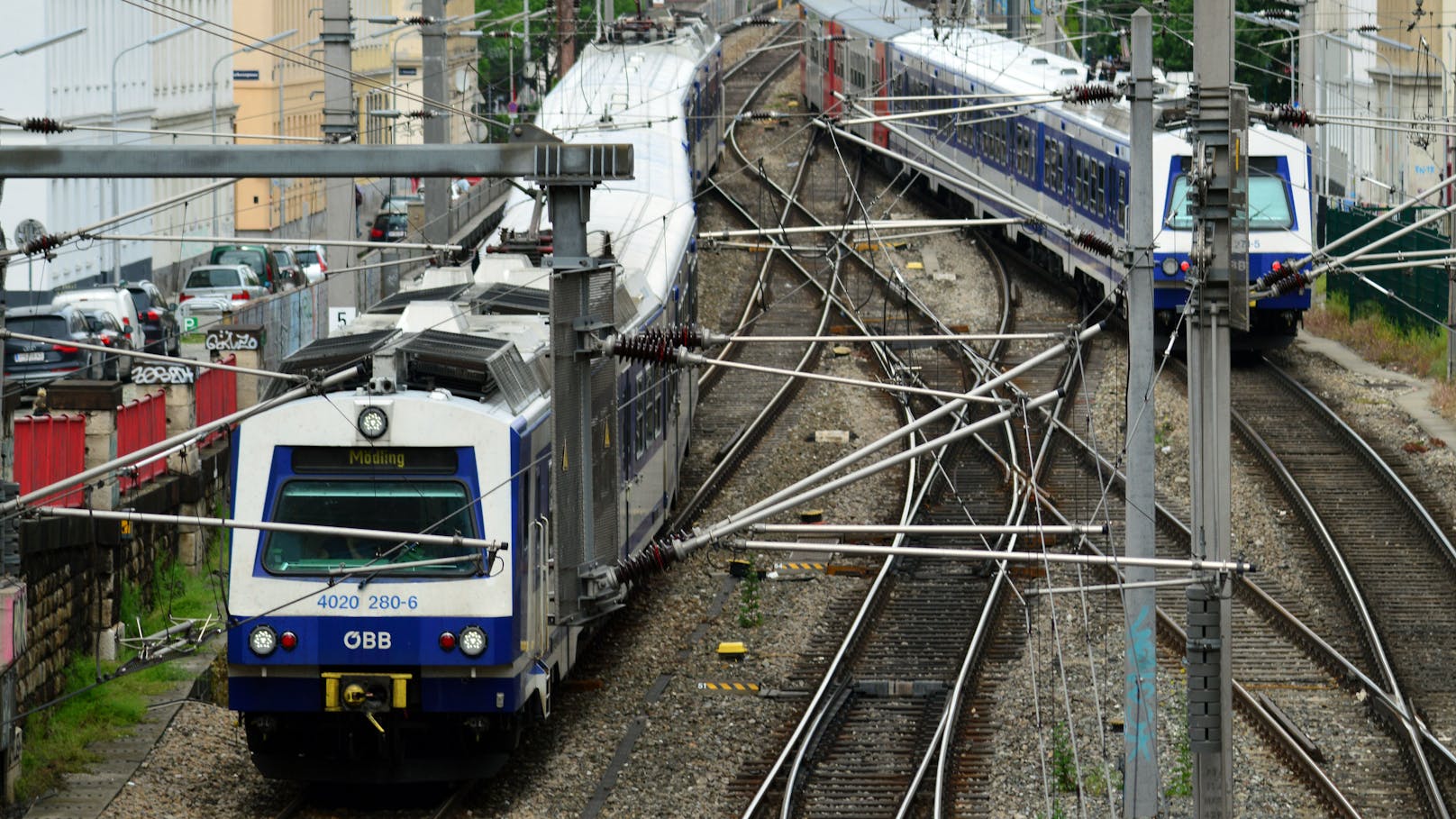 Die S-Bahn fährt bis 27.3.2022 nicht zwischen Westbahnhof und Wien-Hütteldorf.