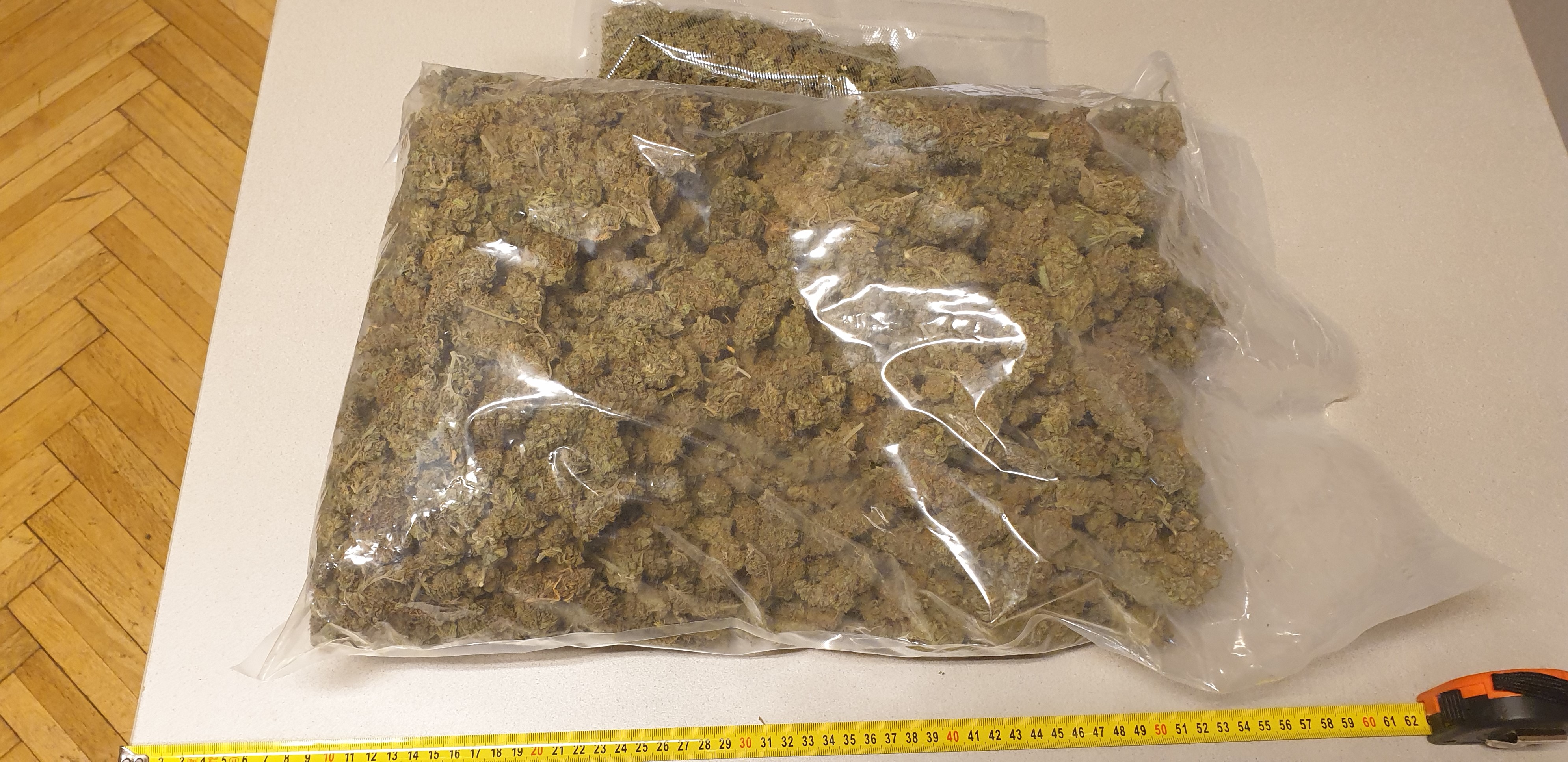 Im Auto wurden 220 Gramm Cannabis gefunden.