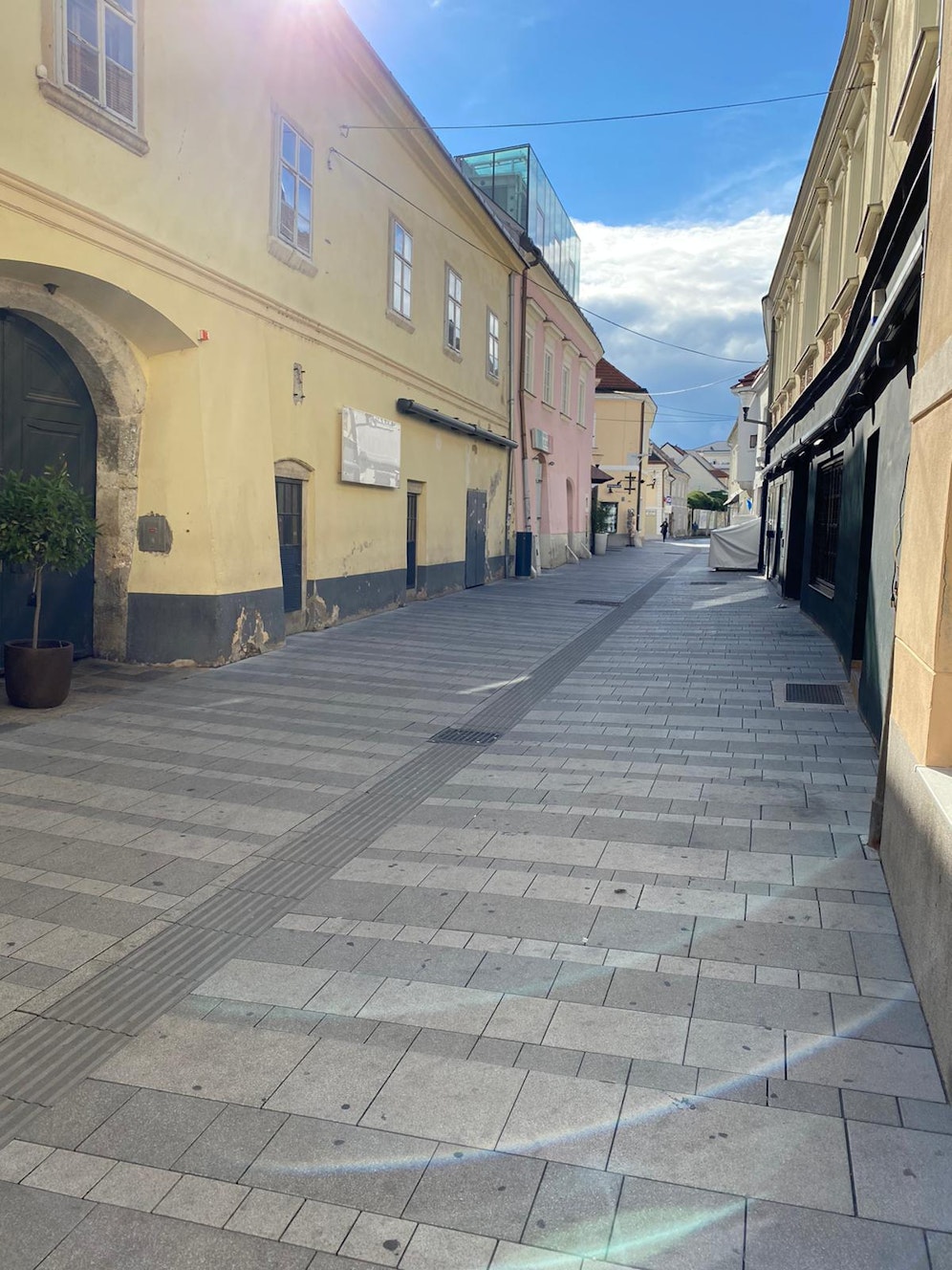 Die Herrengasse in Wr. Neustadt.