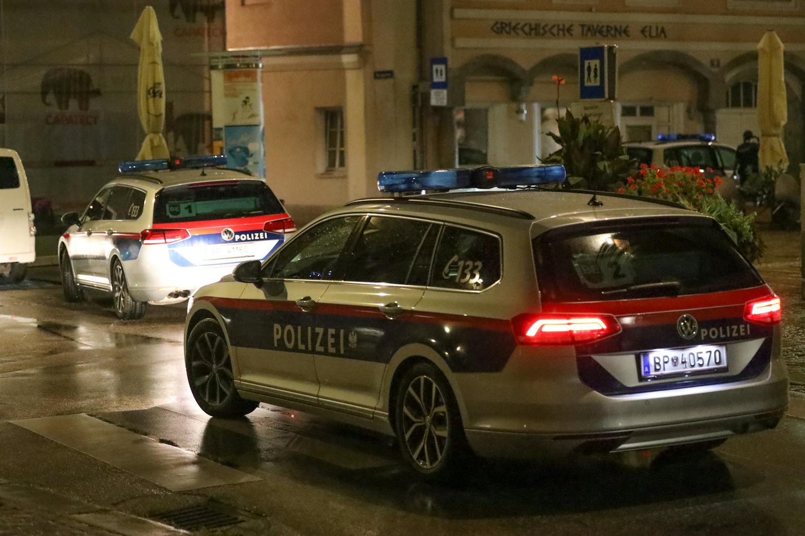Ein Mann soll in der Welser Innenstadt mehrere Schüsse abgefeuert haben.