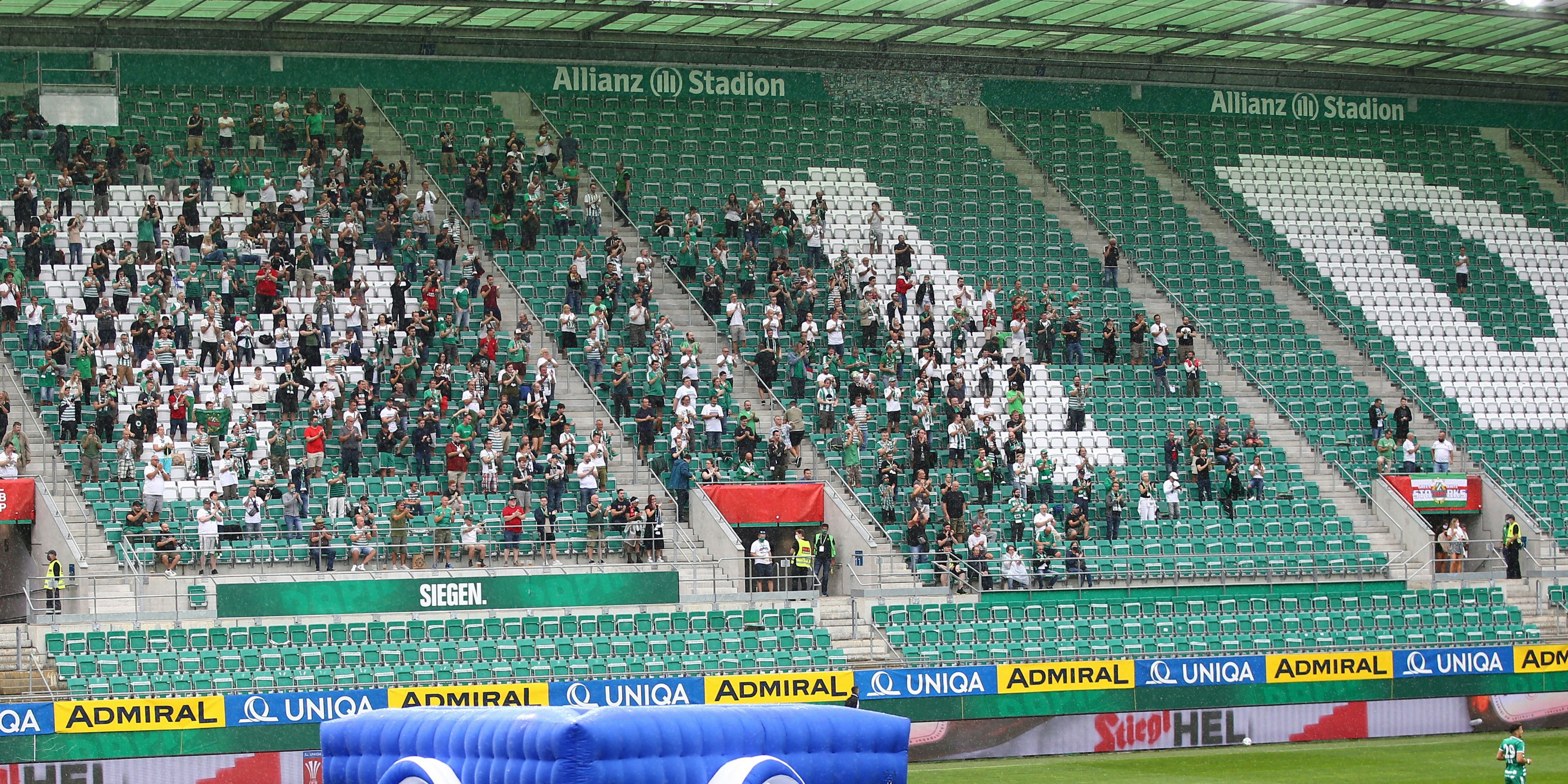 Rapid-Fans im Allianz Stadion