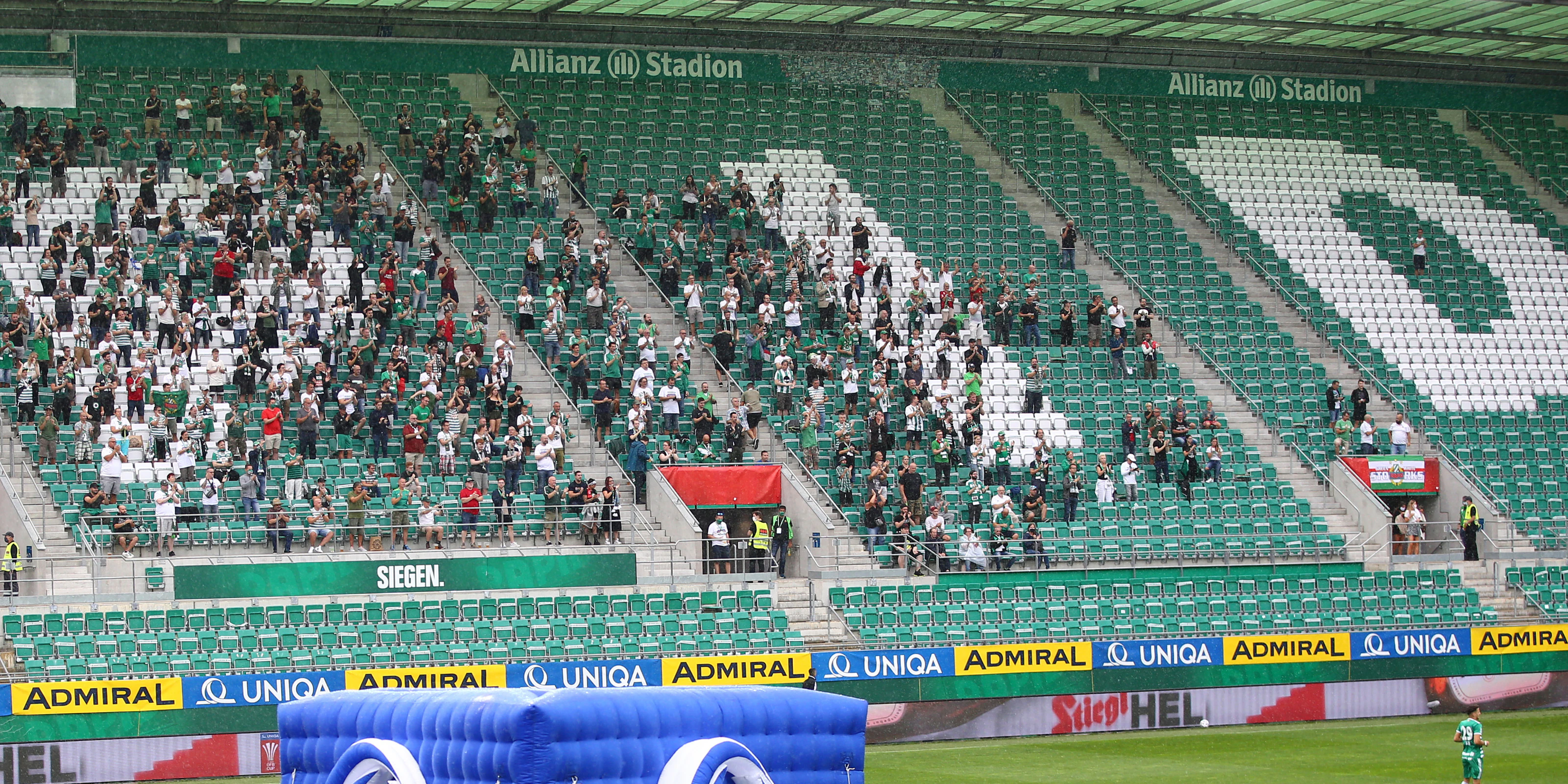 Rapid-Fans im Allianz Stadion