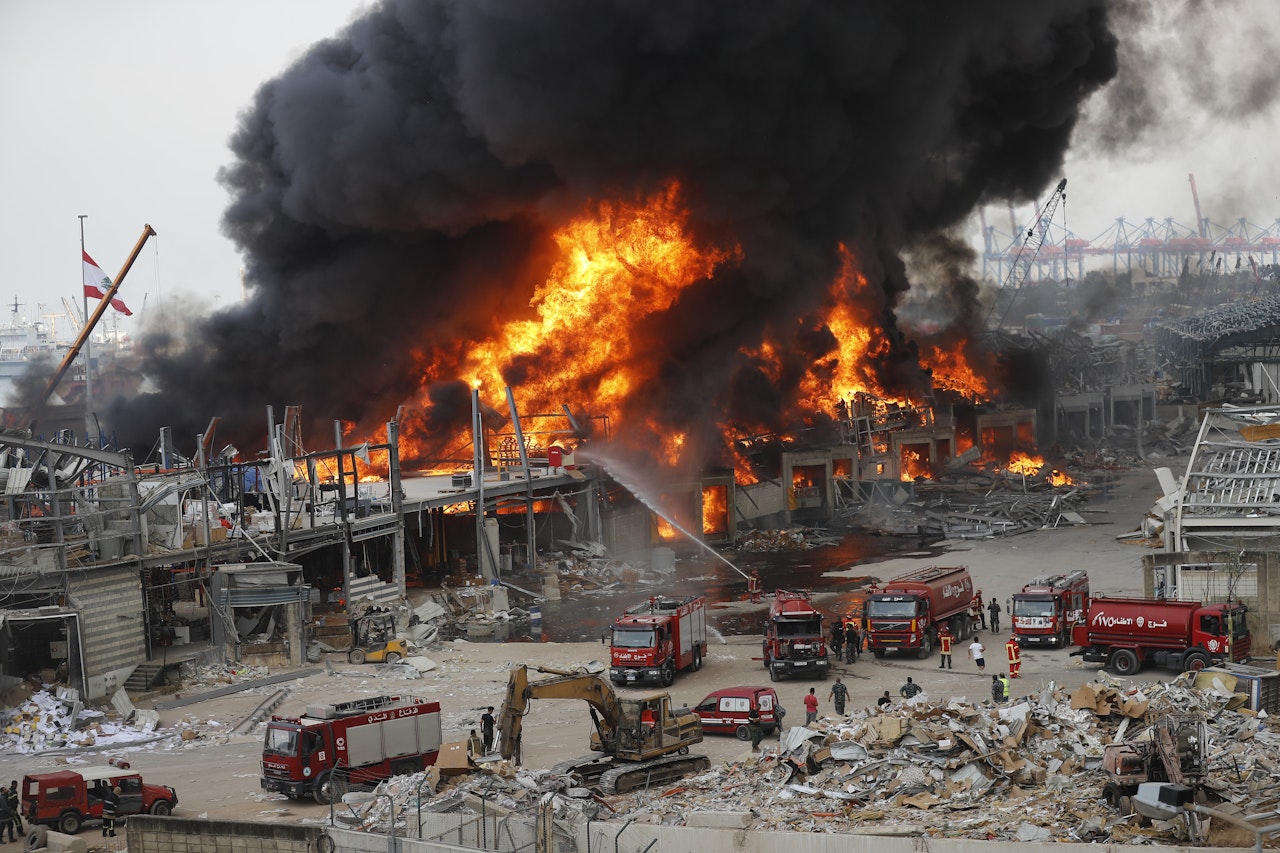 Heute.at - Abermals massives Feuer im Hafen von Beirut