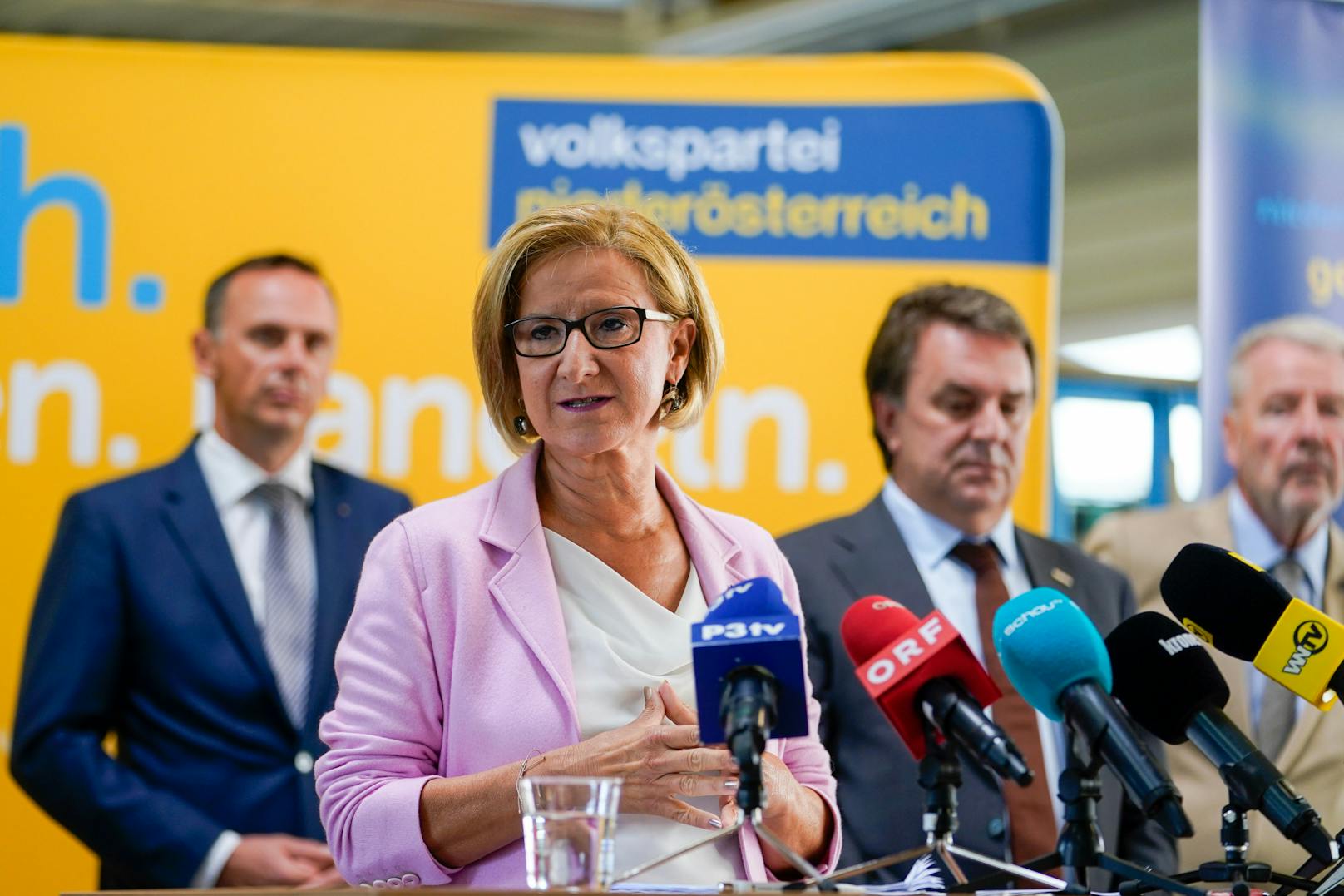 Johanna Mikl-Leitner bei der Pressekonferenz.
