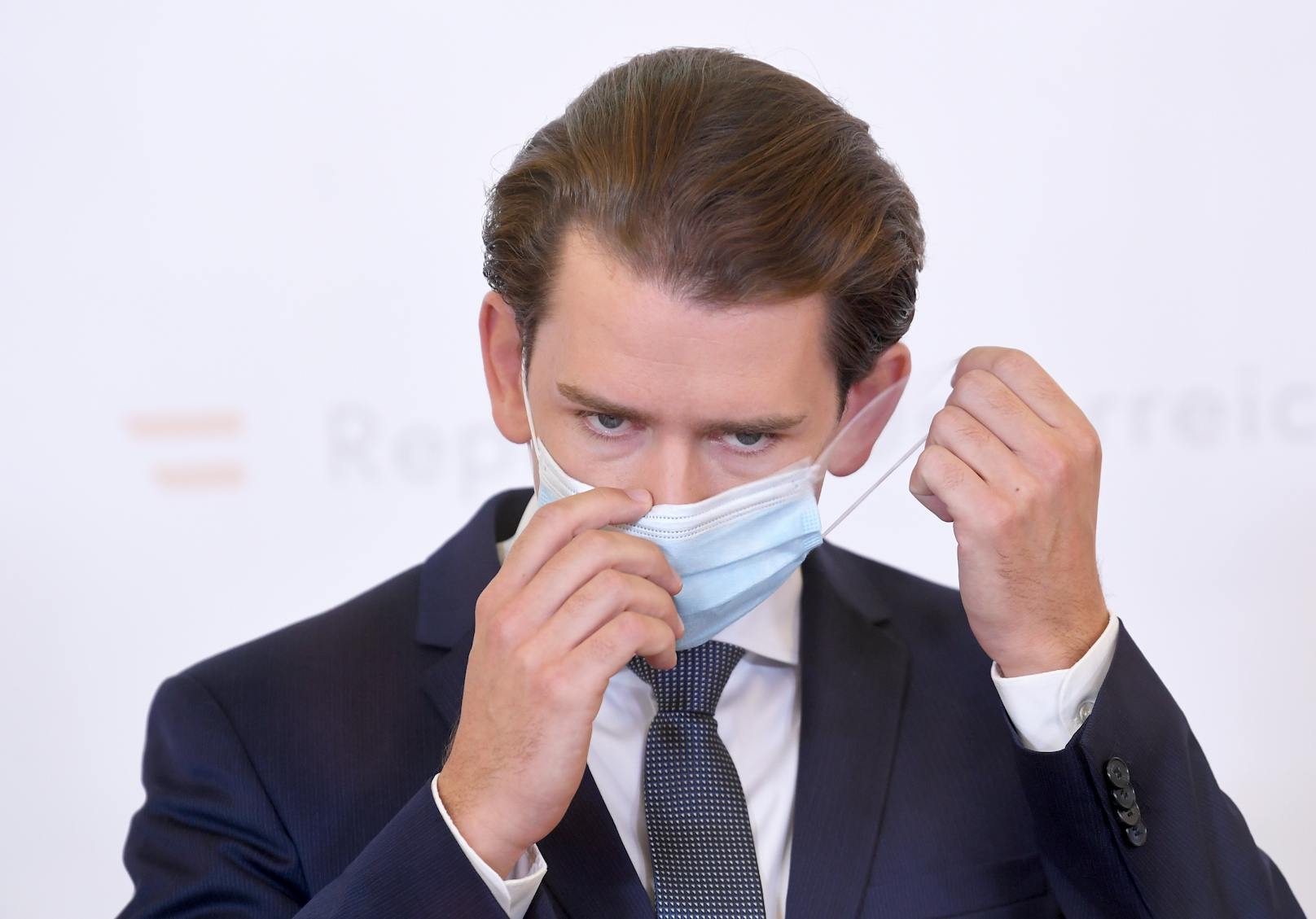 Bundeskanzler Sebastian Kurz mit Mund-Nasen-Schutz