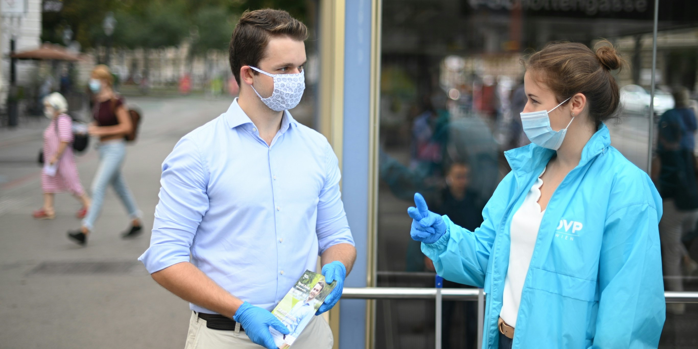 Harald Zierfuß und Claudia Plakolm im Wahlkampf-Einsatz.