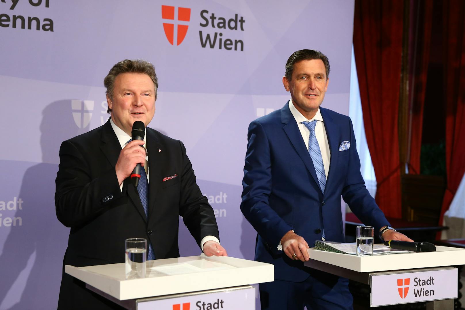 Wiens Bürgermeister Michael Ludwig (li.) und Wirtschaftsstadtrat Peter Hanke (beide SPÖ)
