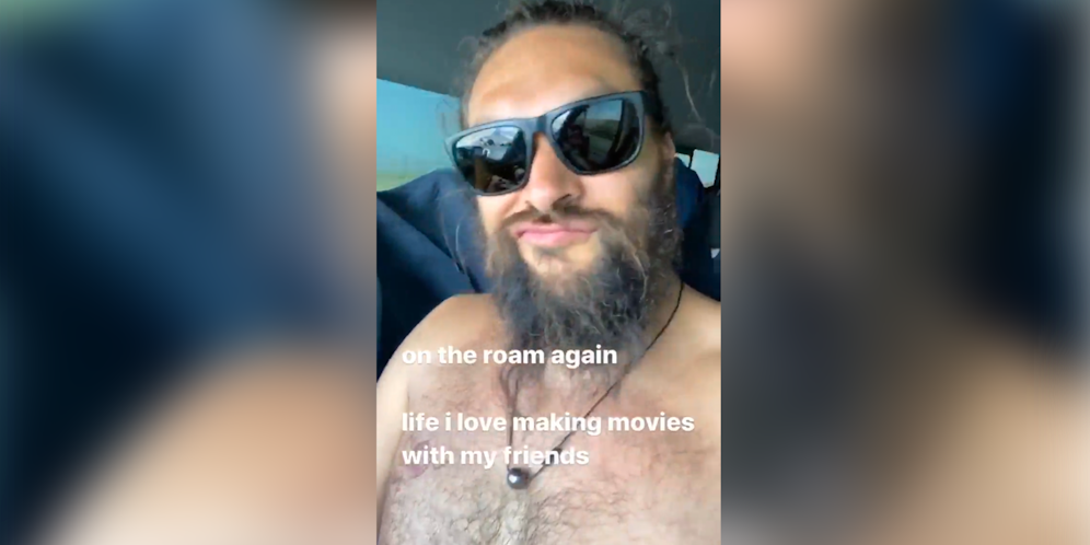 Jason Momoa hat die Wartezeit für ein paar Instagram-Stories genutzt.