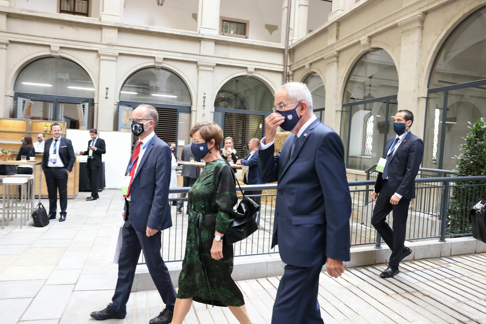 Bunbdespräsident Alexander Van der Bellen und die First Lady Doris Schmidauer beim Austrian World Summit 2020.
