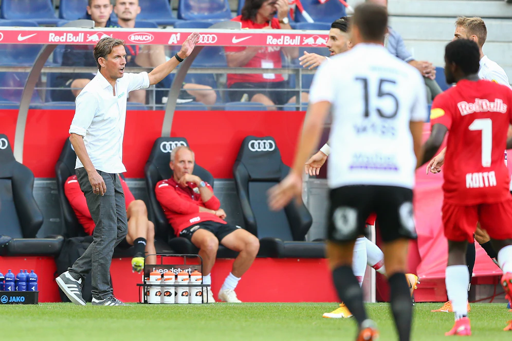 Altach-Coach Pastoor ist nach der 1:4-Pleite in Überzahl bedient. 