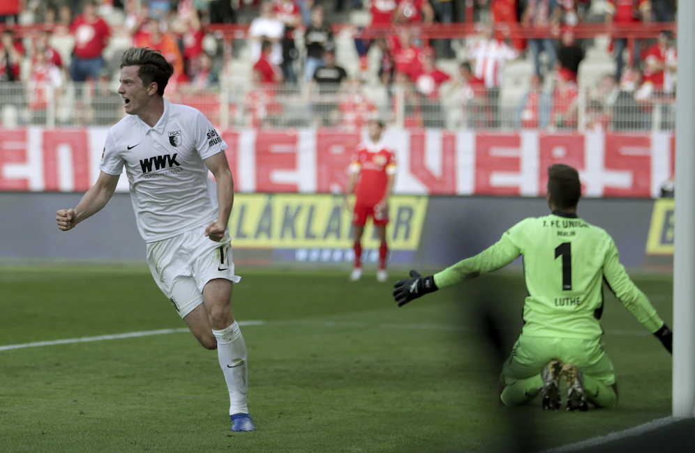 Michael Gregoritsch trifft für Augsburg. 