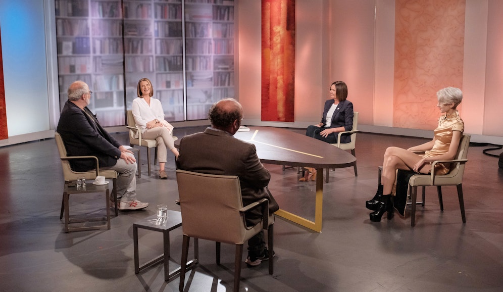 Niavarani, Stöckl, Annerl, Eckhart & Popper (im  Uhrzeigersinn)