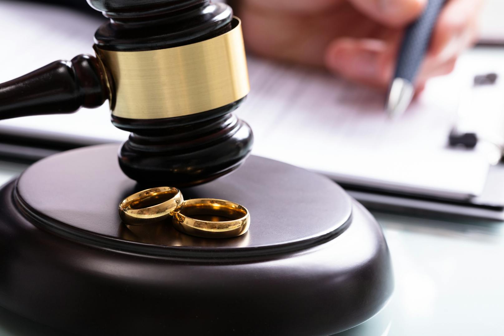 Rechtsanwälte erwarteten 2020 einen großen Anstieg an Scheidungen. Wurden aber bitter enttäuscht – außer im Norden.