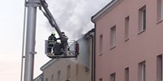 Großer Feuerwehreinsatz bei Wohnungsbrand in Amstetten