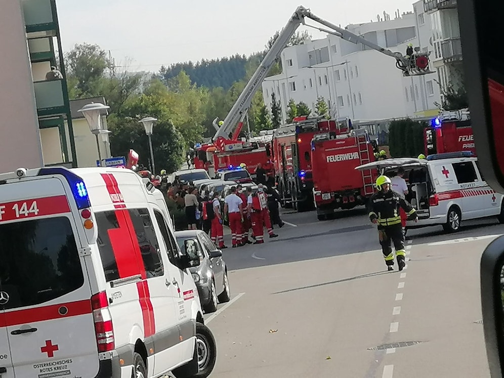 Zahlreiche Einsatzkräfte vor Ort.