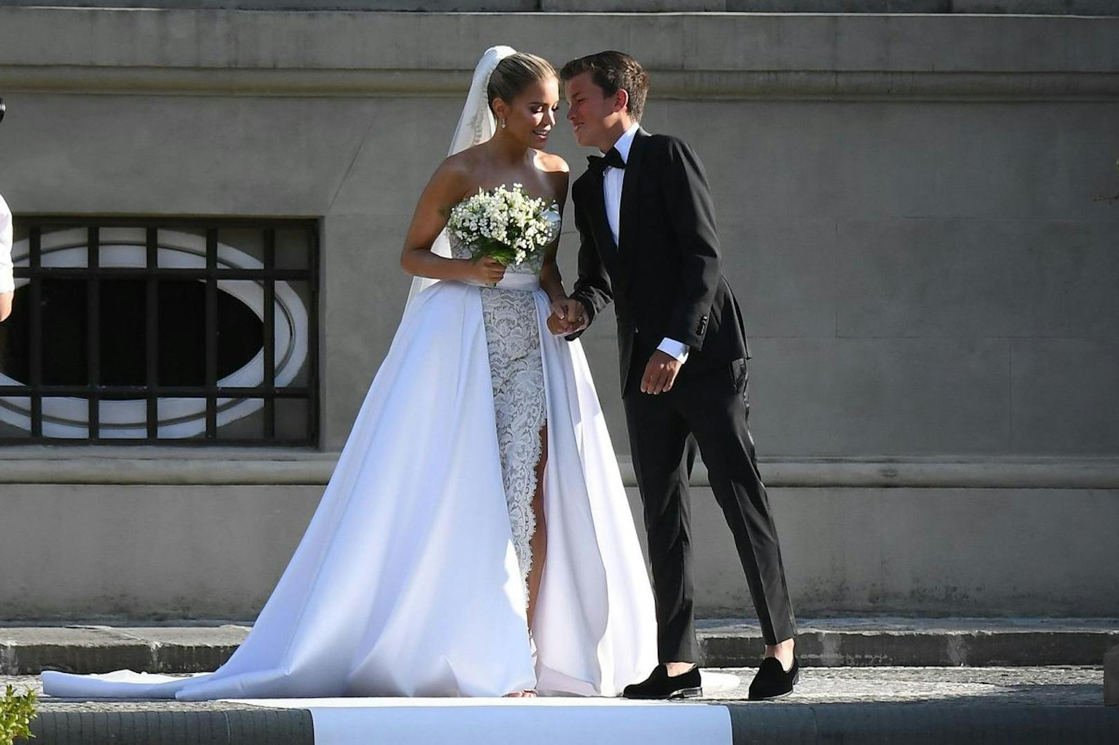 Auch ihr 14-jähriger Sohn Damián aus erster Ehe mit Fussballer Rafael van der Vaart (37) war dabei.
