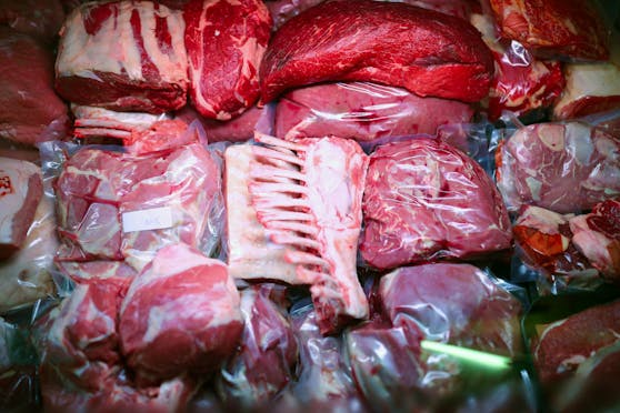 Lebensmittel aus Mercosur-Staaten müssen keine EU-Standards erfüllen, eine Überflutung Österreichs mit Billig-Fleisch und Co. droht.