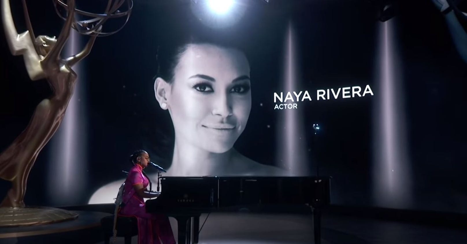 Bei der Emmy-Verleihung wurde an zahlreiche Showgrößen wie "Glee"-Darstellerin Naya Rivera erinnert.