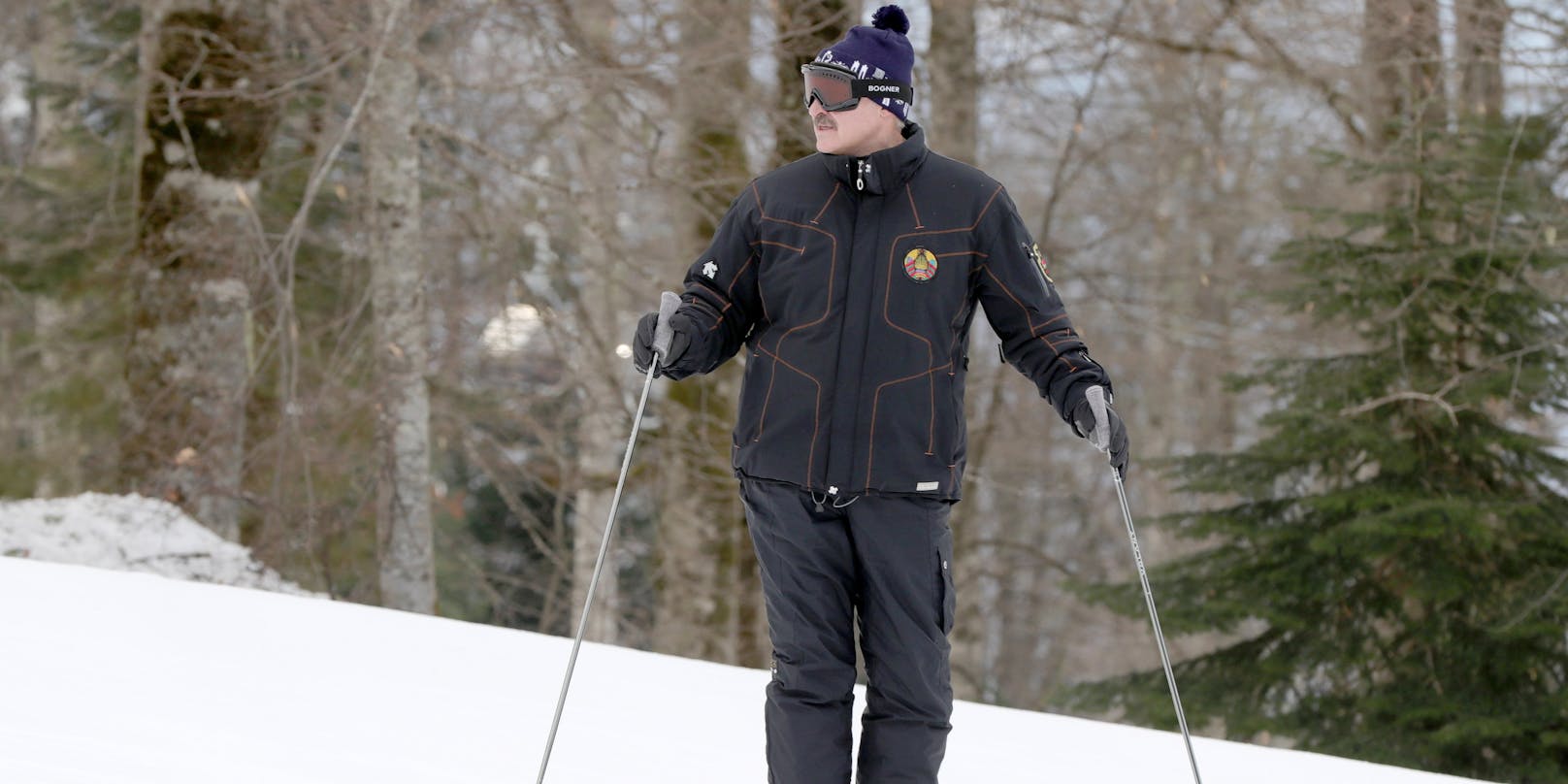Lukaschenko zeigt sich gerne auf Skiern