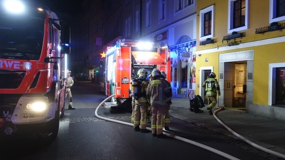Bei dem Zimmerbrand wurde ein Hotelgast schwer verletzt.