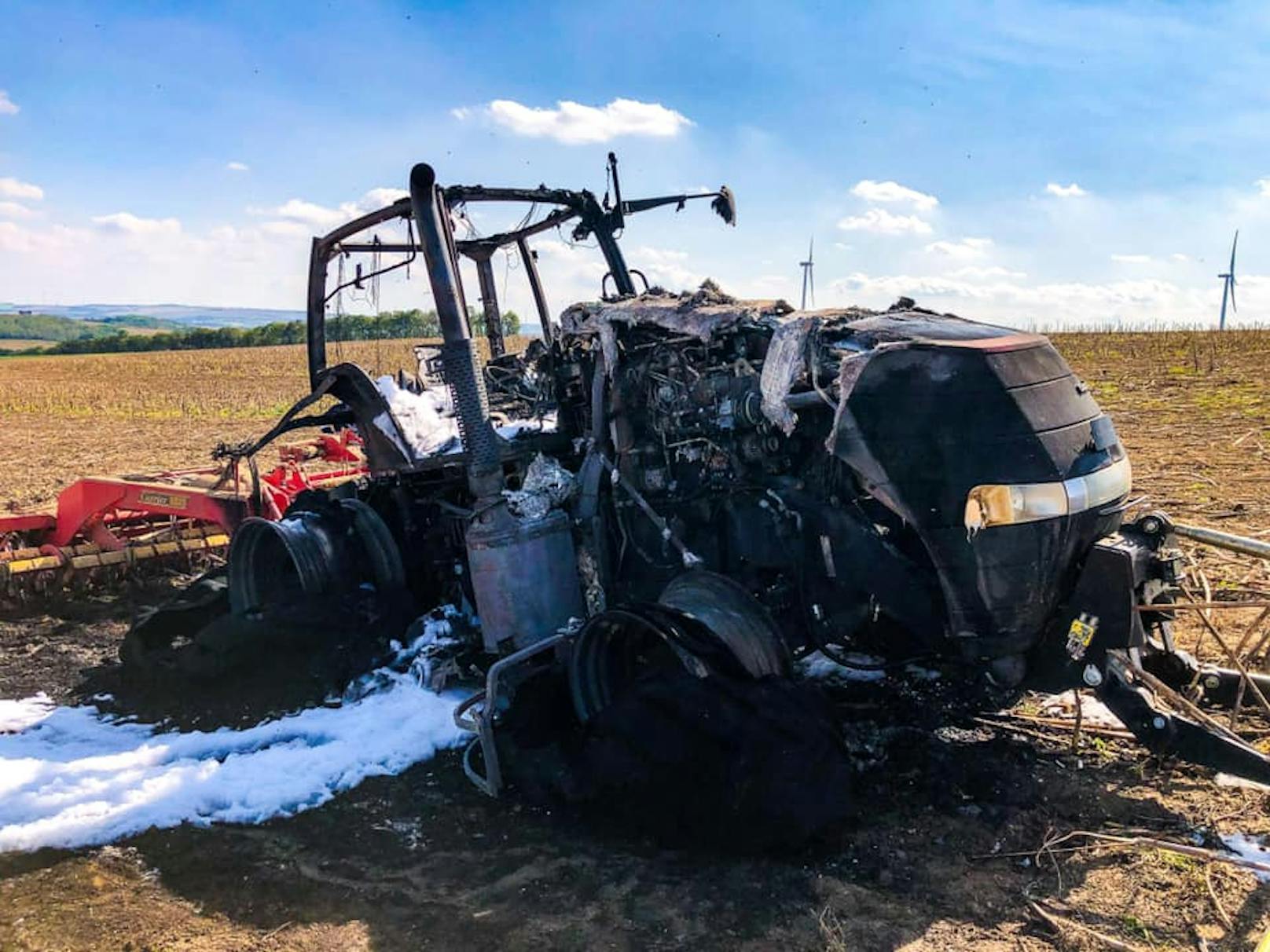 Die Feuerwehr im Löscheinsatz.