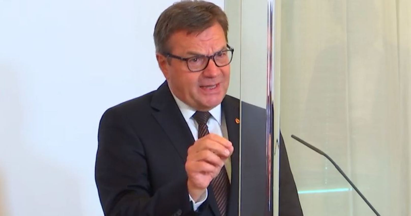 Tirols Landeshauptmann Günther Platter unterstützt die Maßnahmen der Bundesregierung
